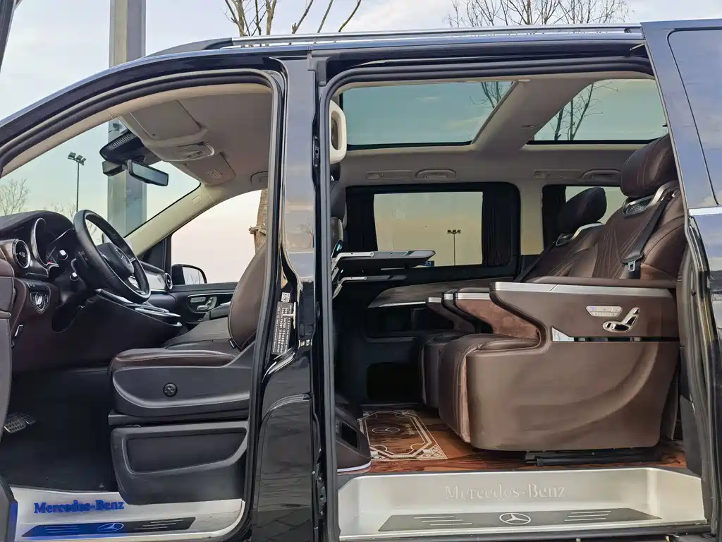 MERCEDES-BENZ V CLASS