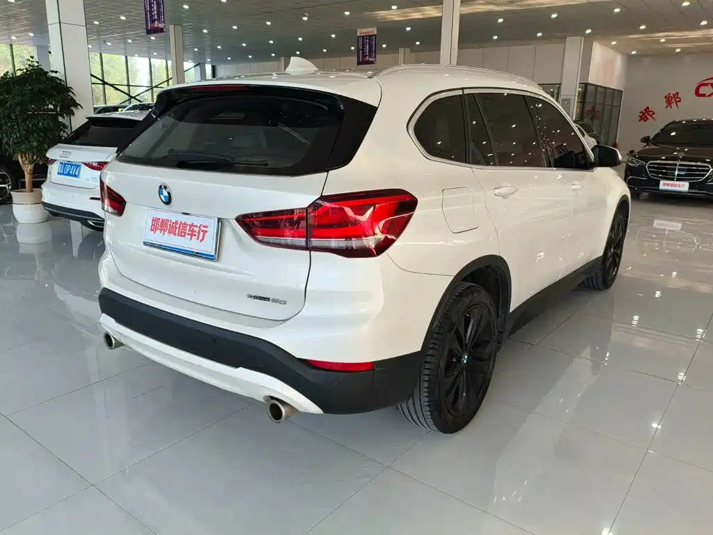 BMW X1 — миниатюра 4