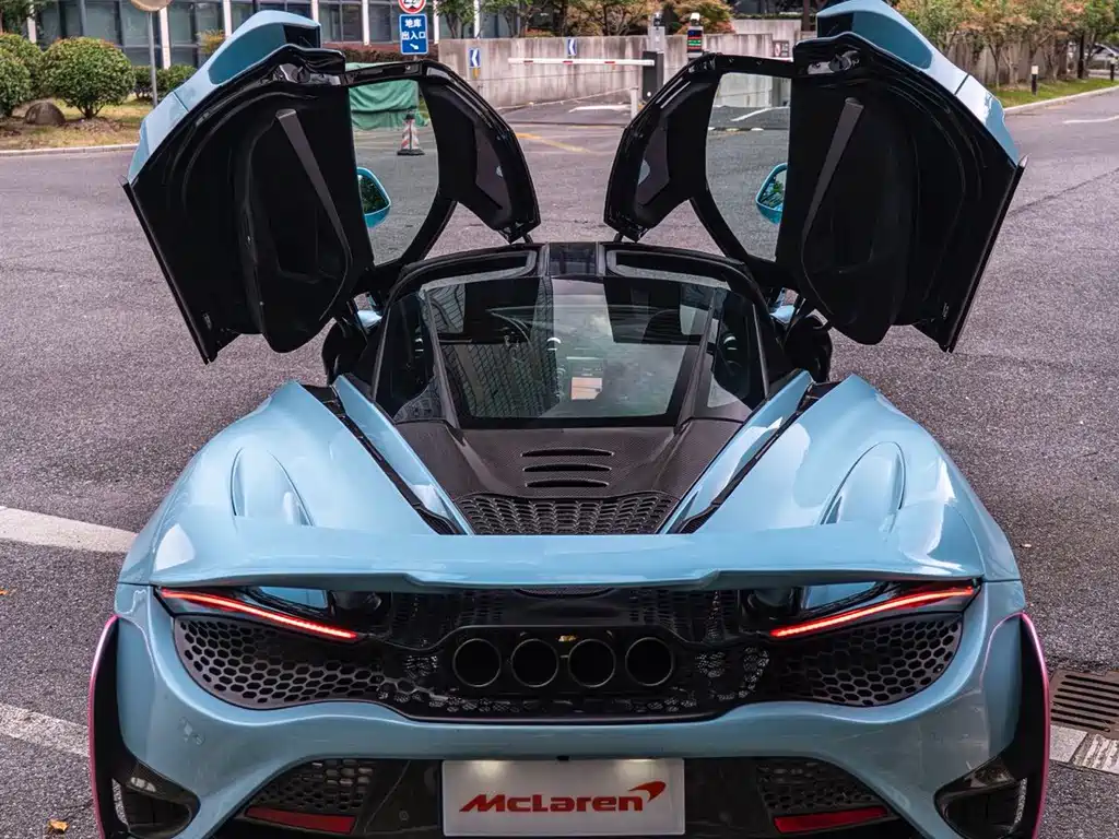 McLaren 720S — миниатюра 5