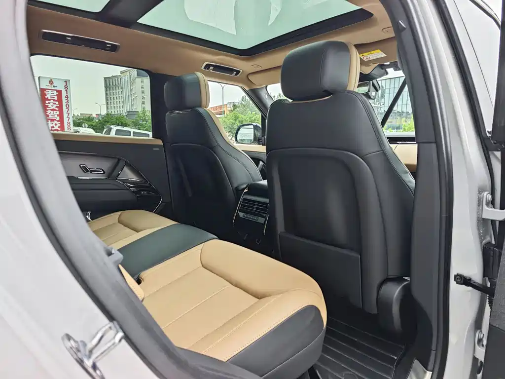 Land Rover Range Rover Sport 2023 400PS Dynamic SE