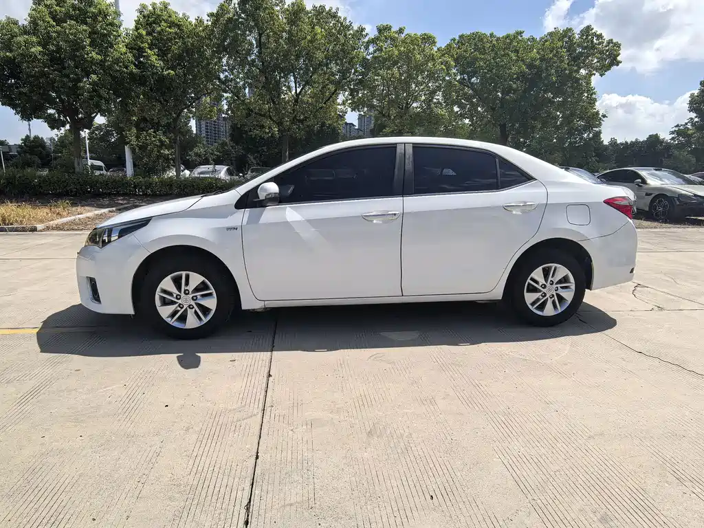 Toyota Corolla — миниатюра 9