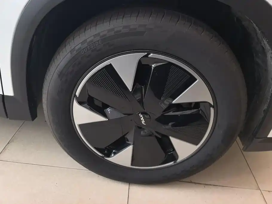 Dongfeng L7 2025 205 Premium