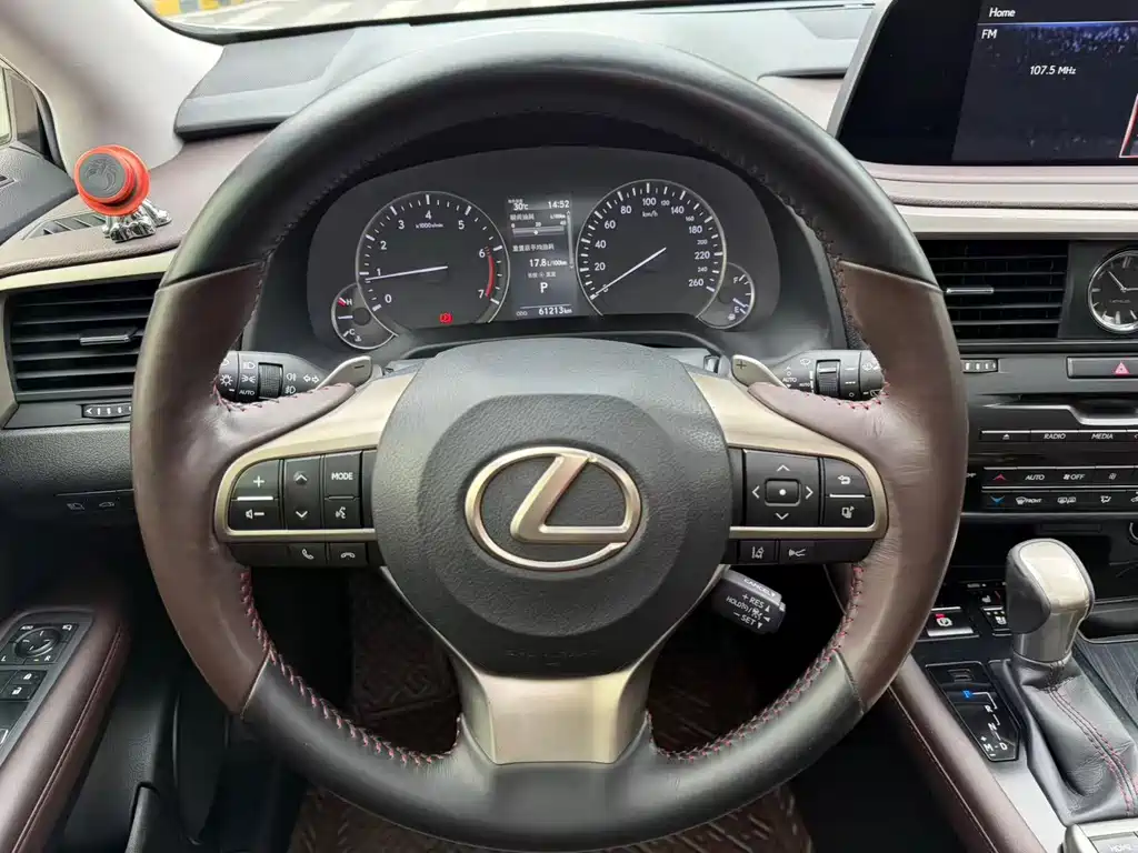 Lexus RX — миниатюра 12