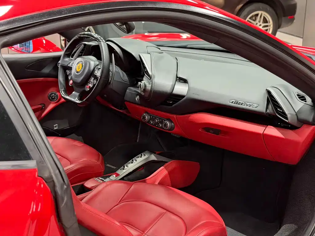 Ferrari 488 — миниатюра 16