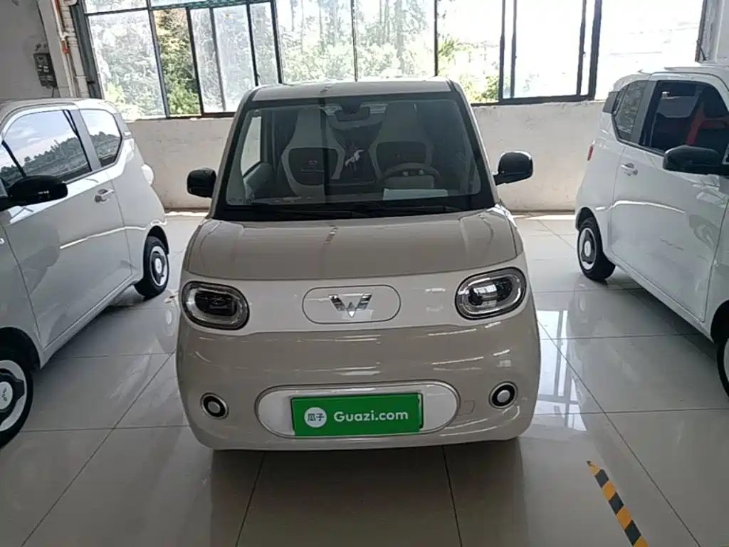 Wuling MINIEV — миниатюра 3