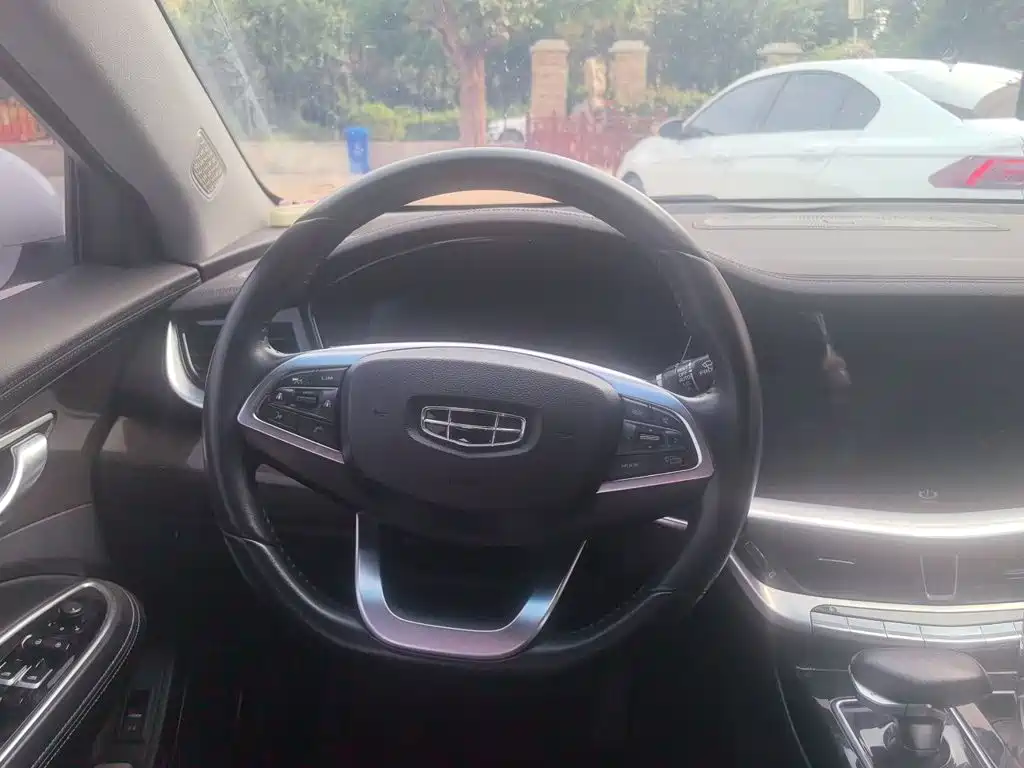 Geely Borui Hybrid — миниатюра 3