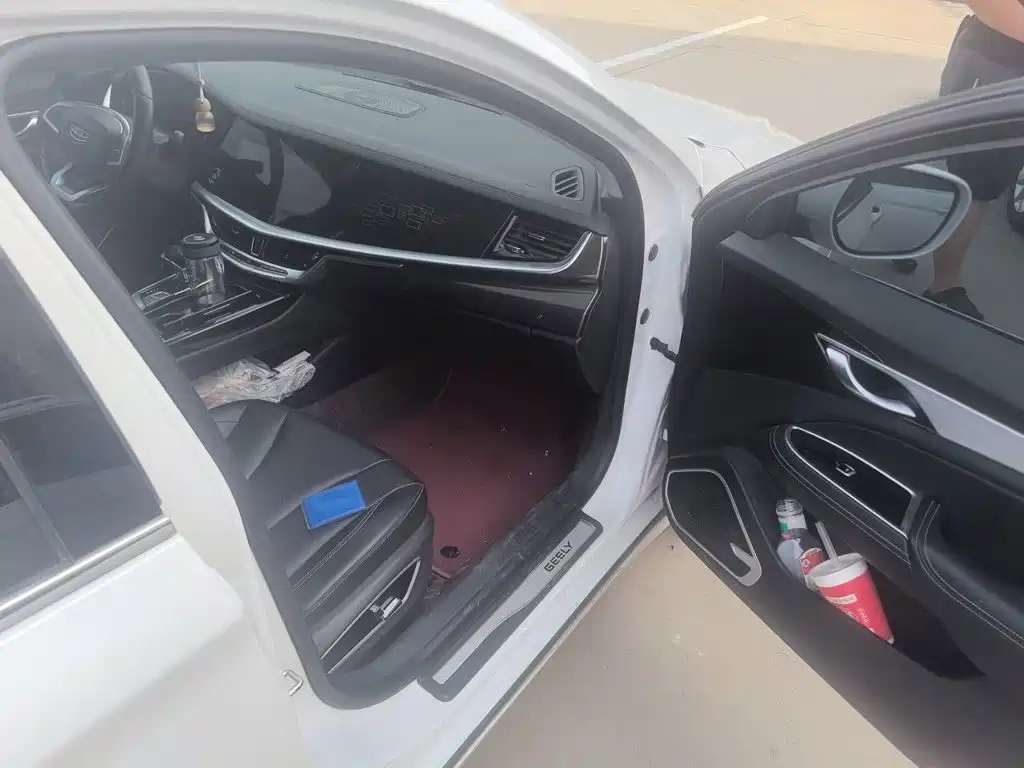 Geely Borui Hybrid — миниатюра 20
