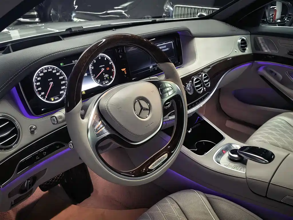 Mercedes-Benz S-Class — миниатюра 11