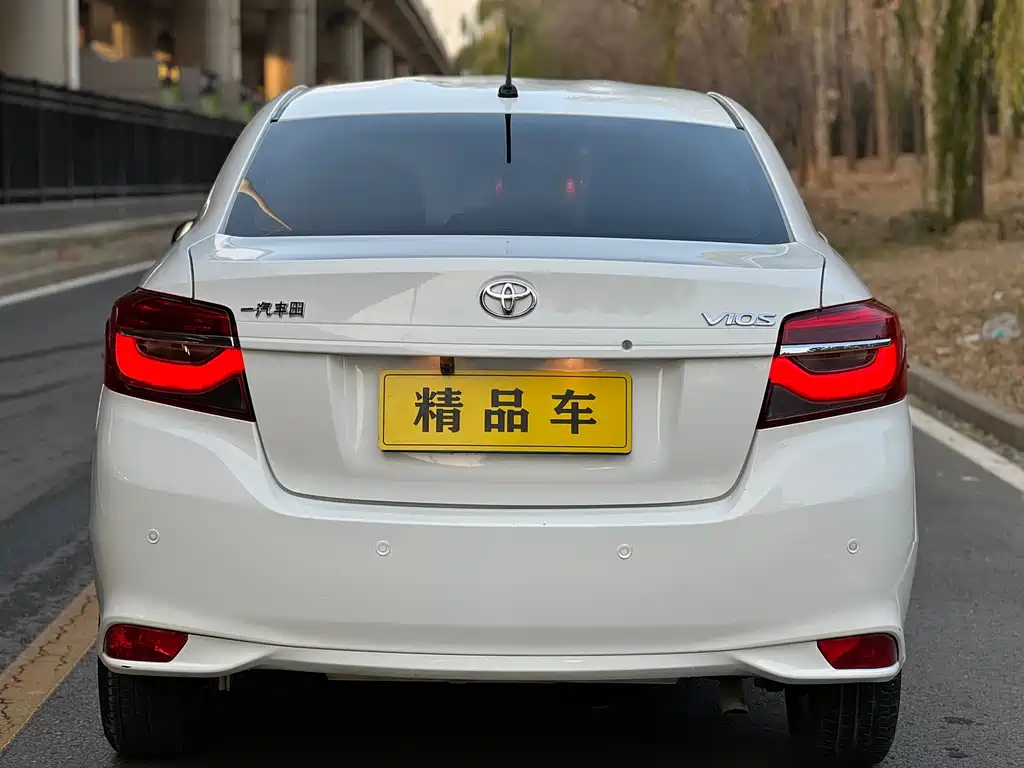 TOYOTA VIOS