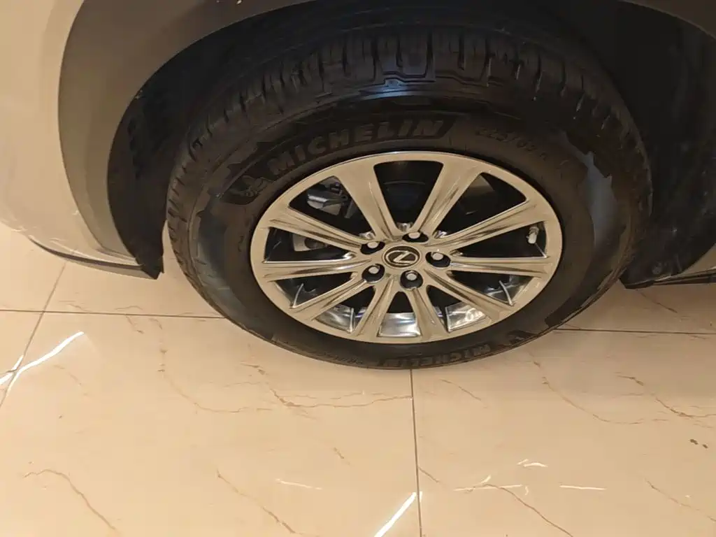 Lexus NX — миниатюра 23