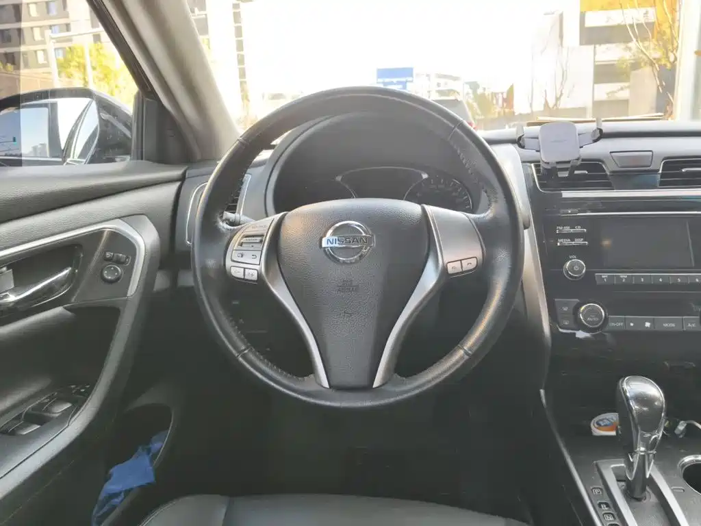 Nissan Teana — миниатюра 11