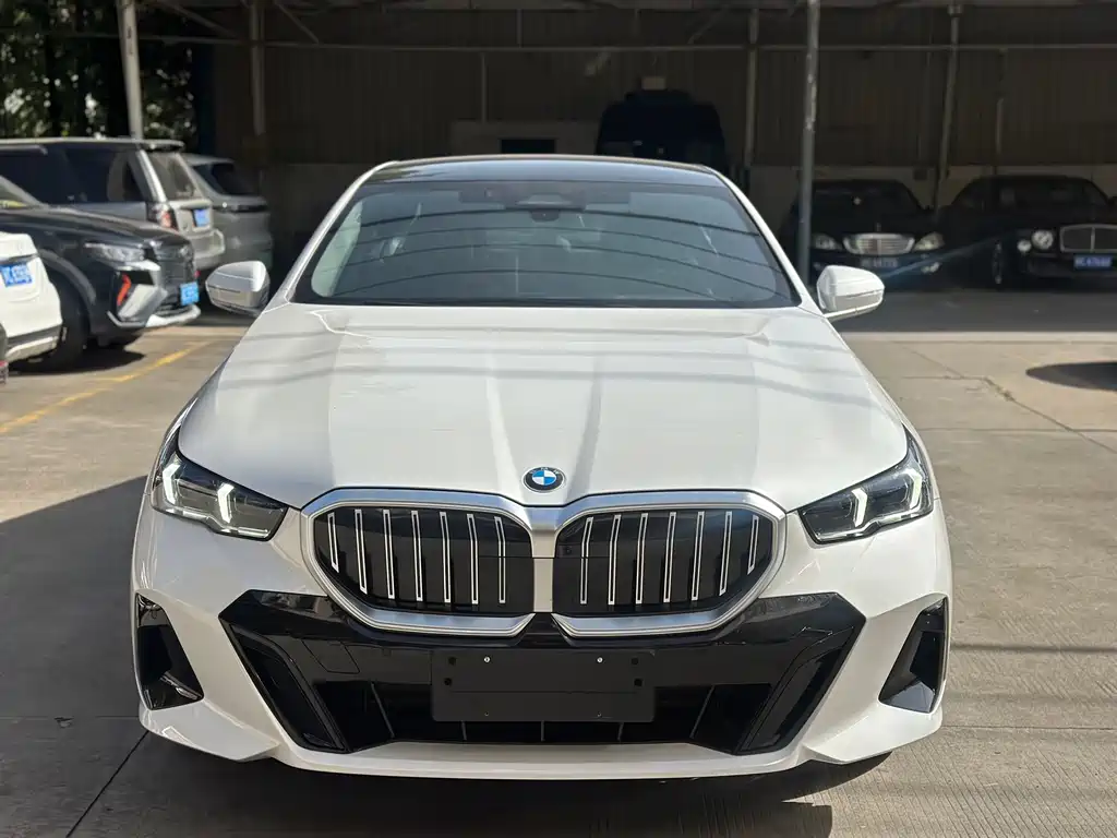 BMW 5 Series 5 2025 530Li Lead M Sport