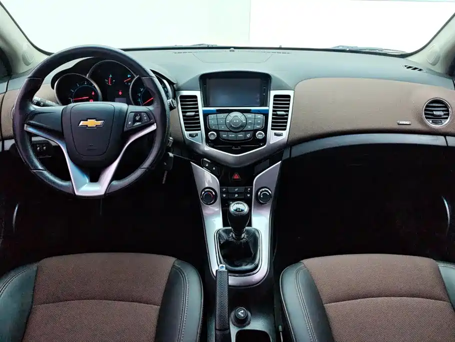 Chevrolet Cruze — миниатюра 12