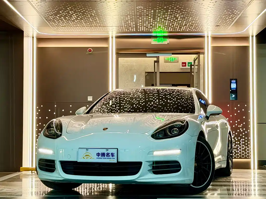 Porsche Panamera 2015