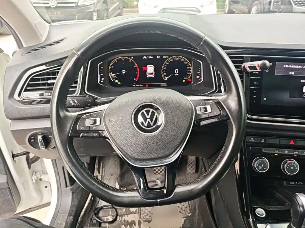 Volkswagen T-Roc — миниатюра 11
