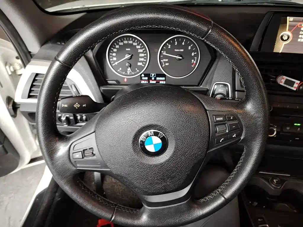 BMW 1 Series (Import) — миниатюра 11
