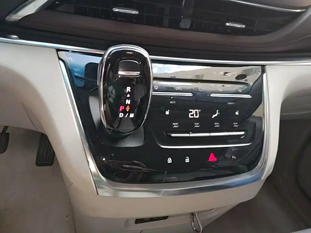 Buick GL8 2023 Comfort