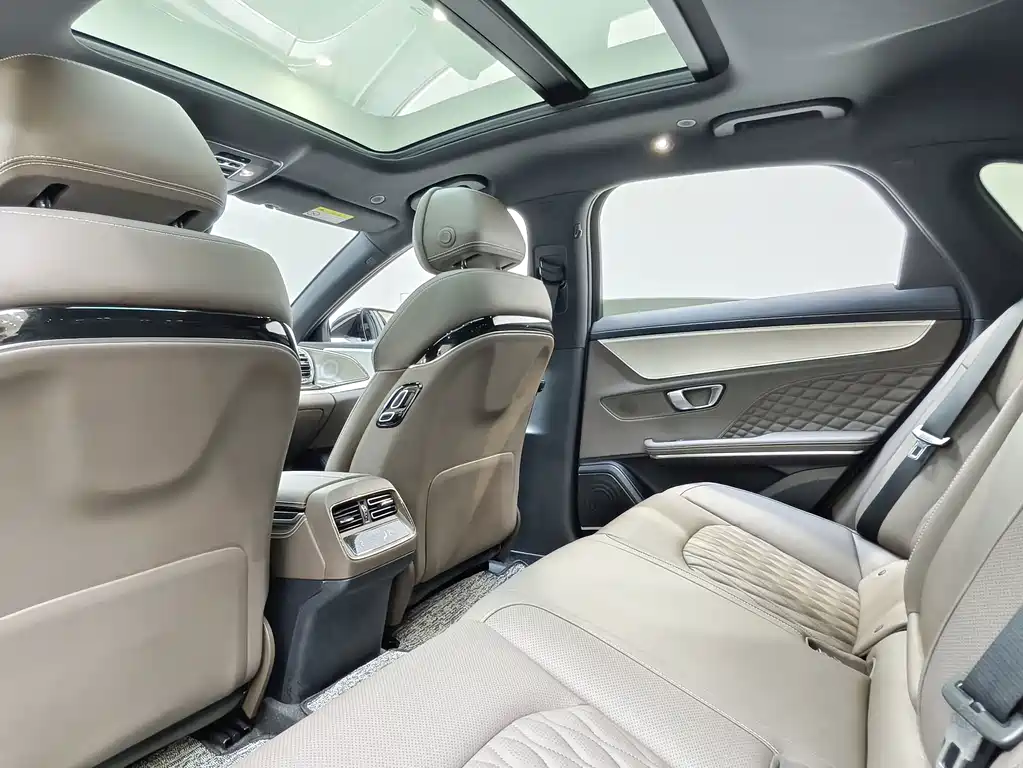 BYD Han — миниатюра 15