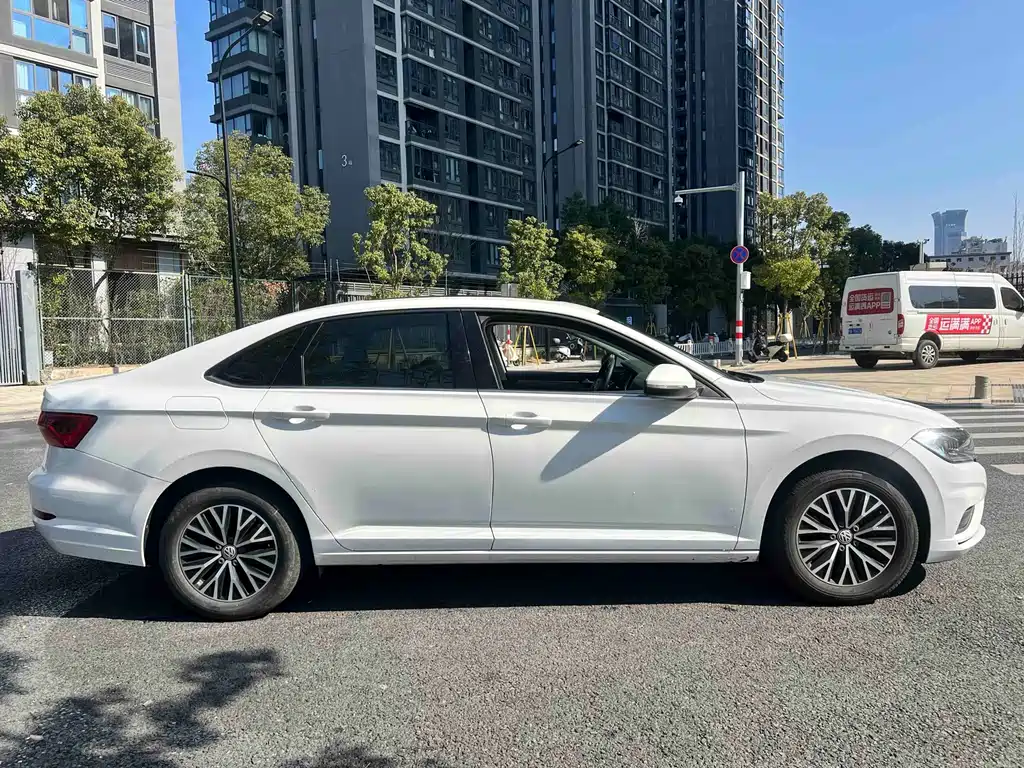 Volkswagen Sagitar — миниатюра 4