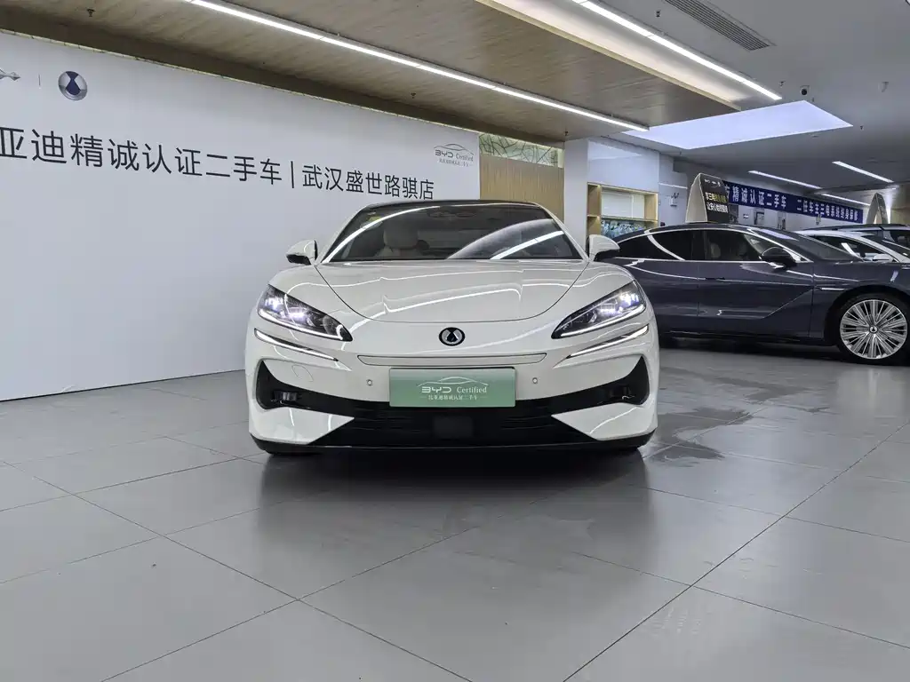 Denza Z9 2024 1100km Max