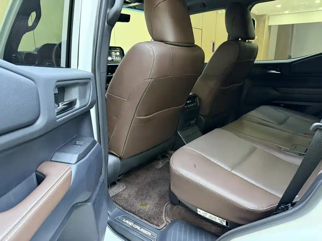Toyota Prado — миниатюра 8