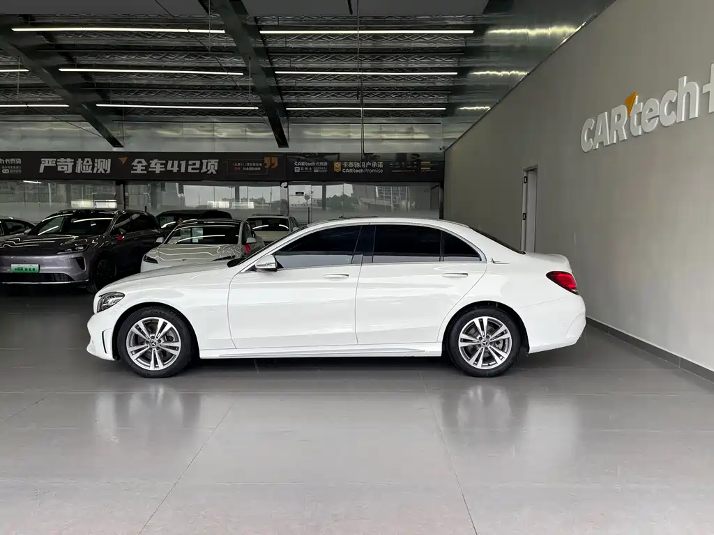Mercedes-Benz C-Class — миниатюра 8