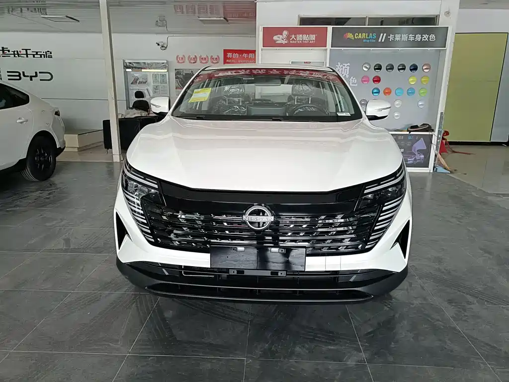 Nissan Qashqai 2025 2.0L CVT XV