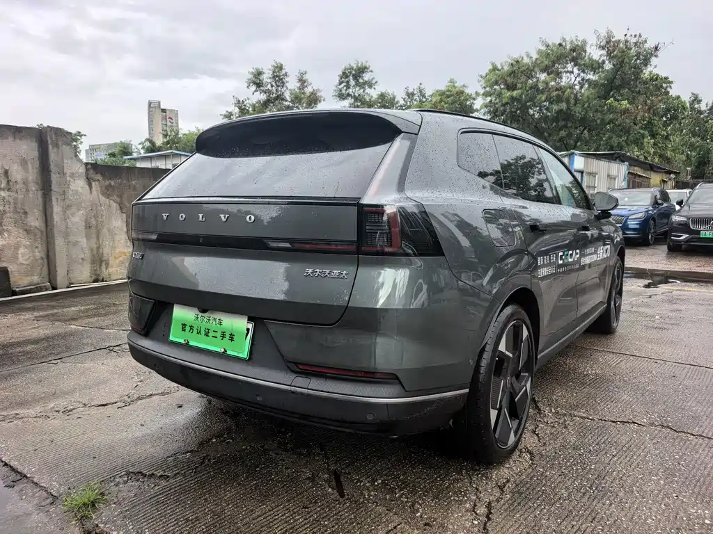 Volvo гибрид Volvo XC70 plug-in — миниатюра 16