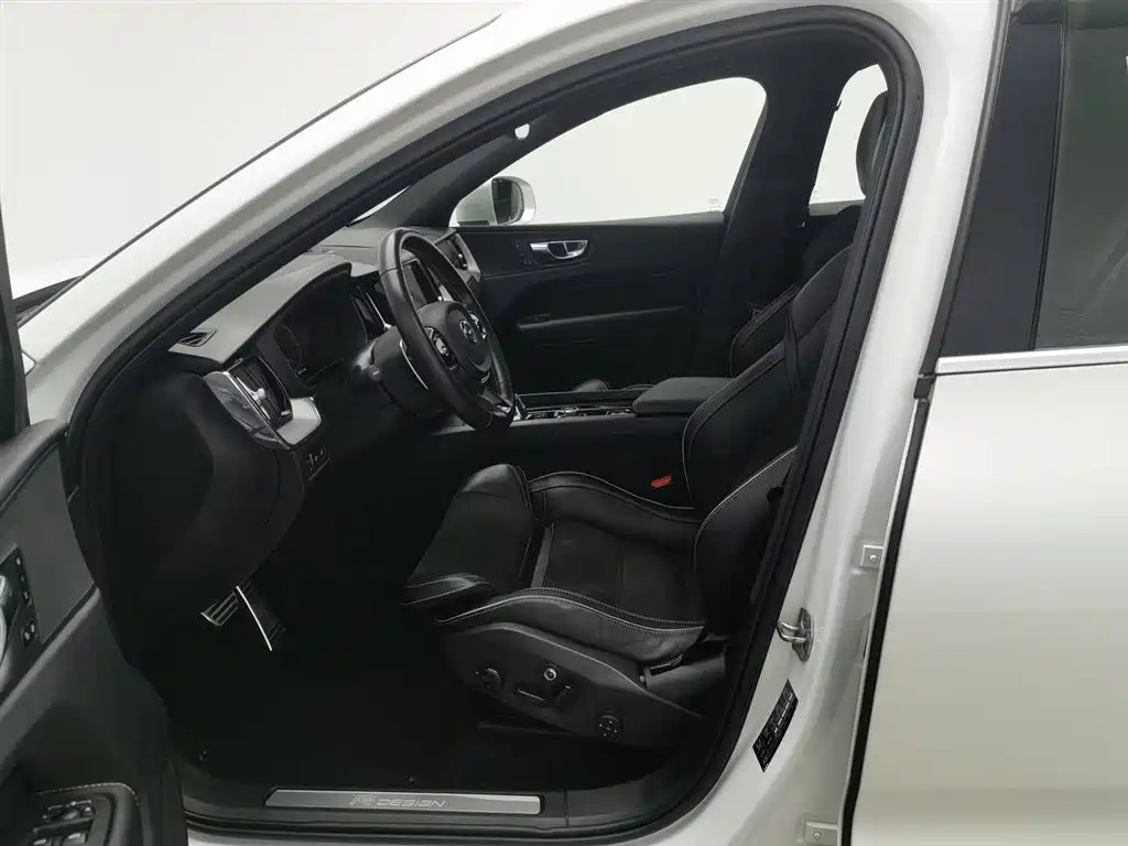 Volvo XC60 2019 T8 E Sport V