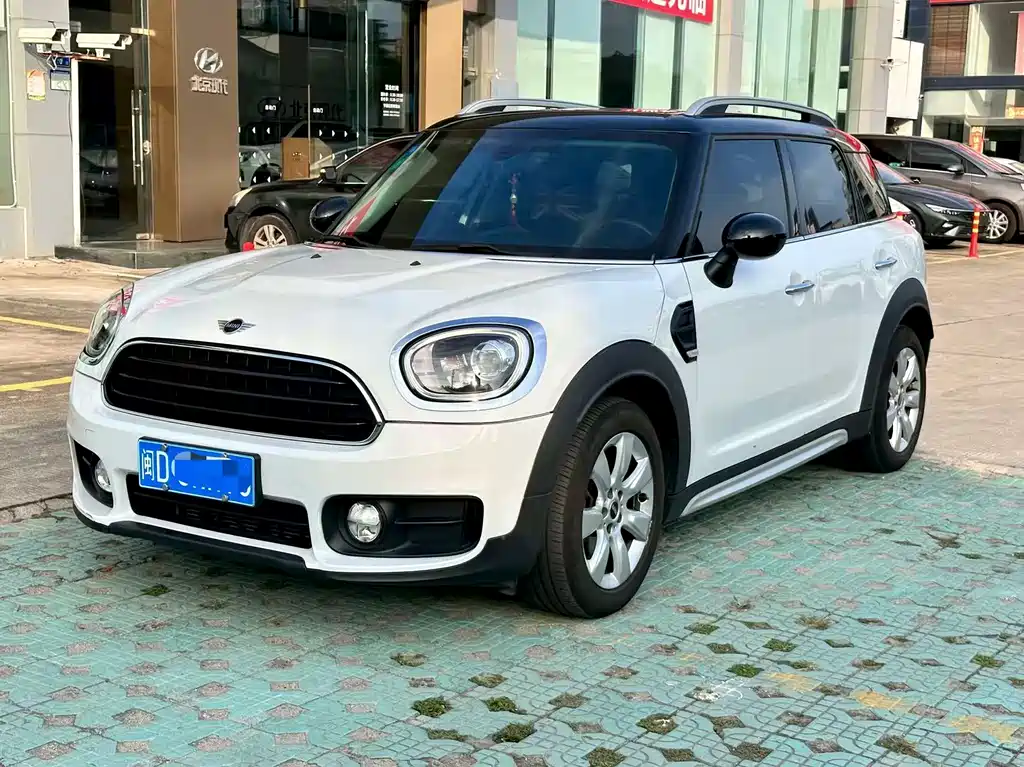 Mini COUNTRYMAN