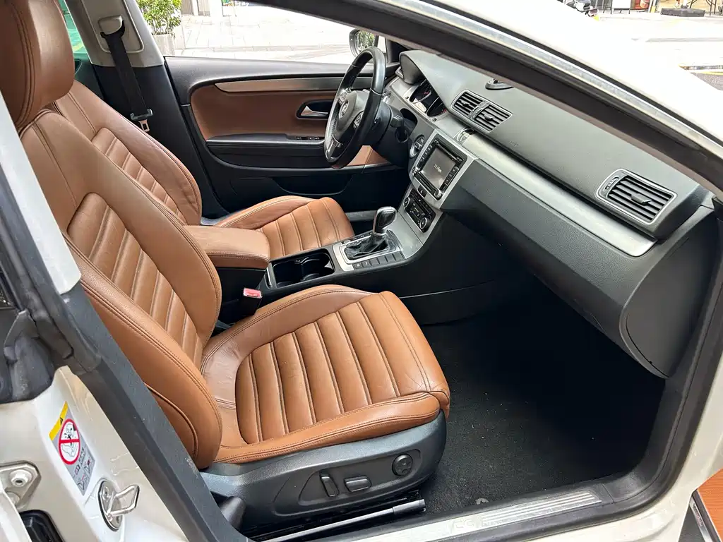 Volkswagen CC — миниатюра 8