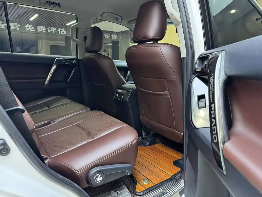 Toyota Prado (Import) — миниатюра 11