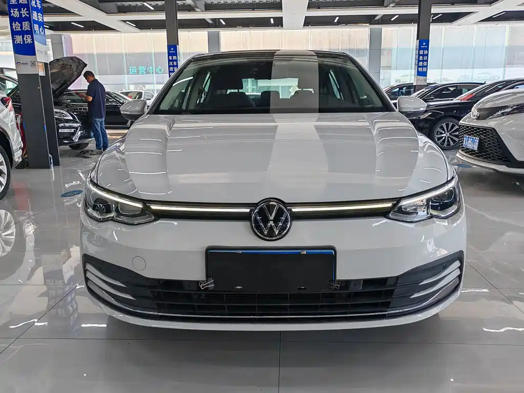Volkswagen Golf — миниатюра 2
