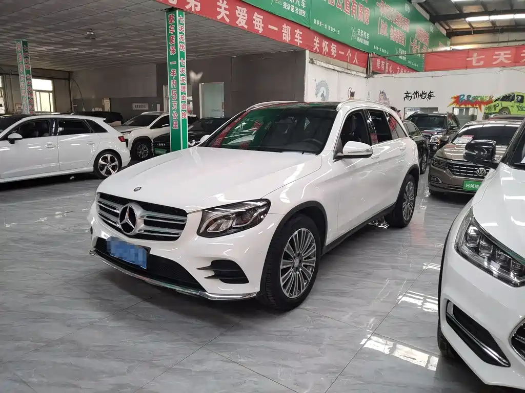 MERCEDES-BENZ GLC