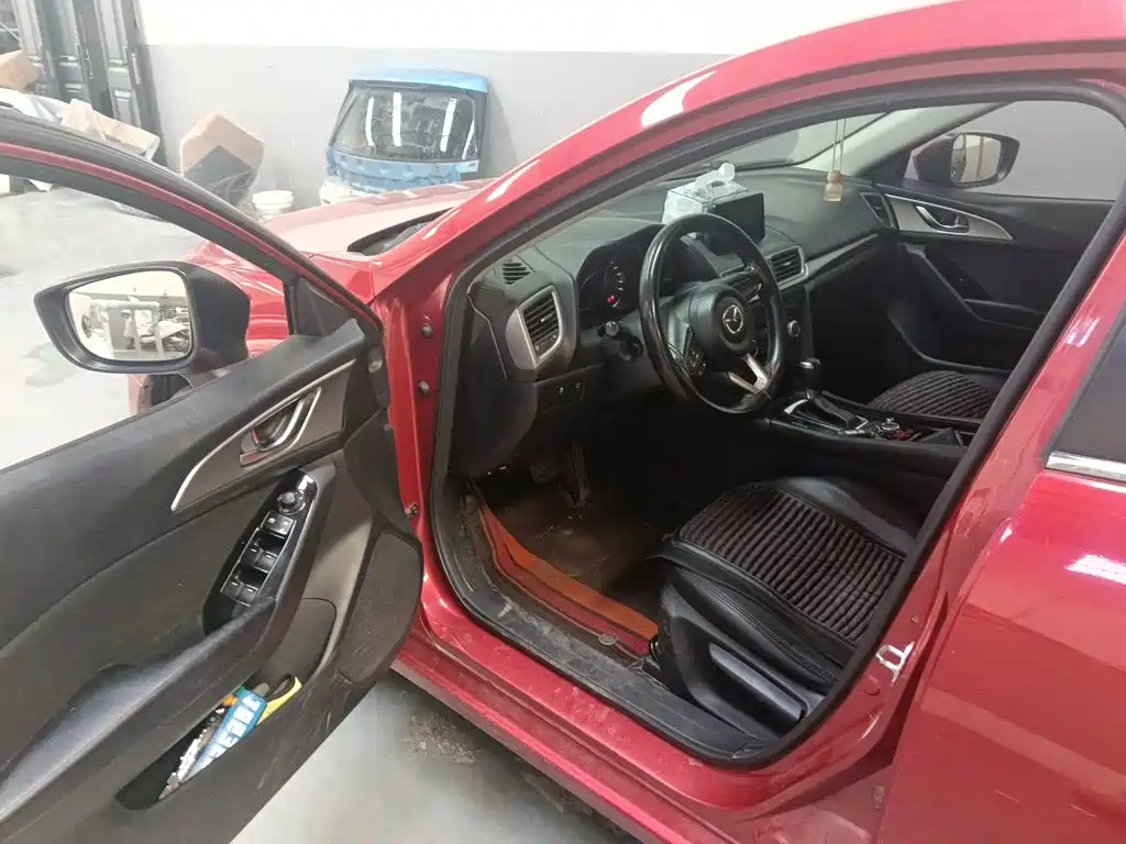 Mazda 3 Axela — миниатюра 14