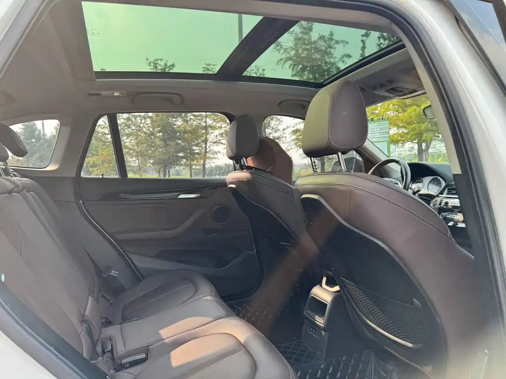 BMW X1 — миниатюра 9