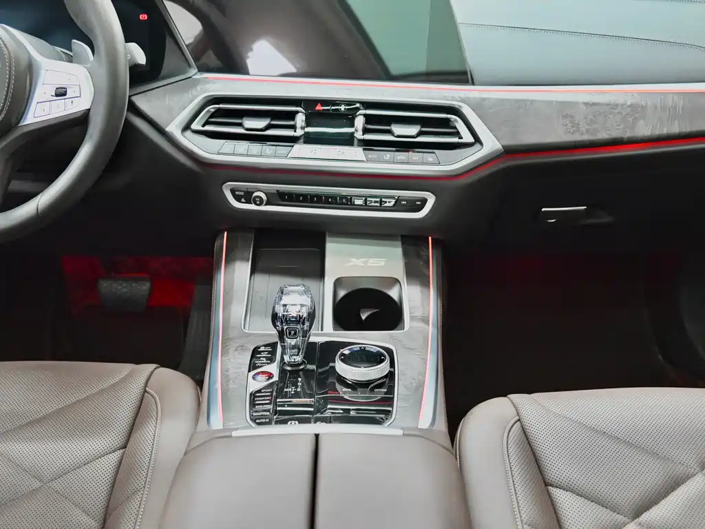 BMW X5 — миниатюра 11
