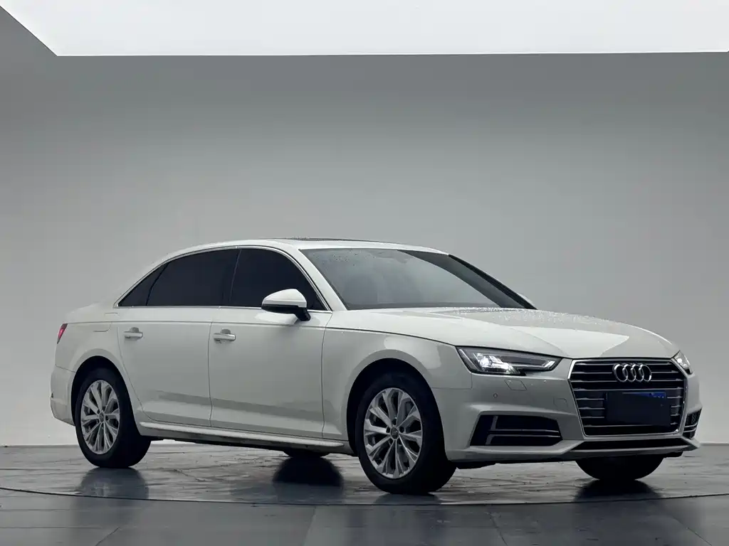 Audi A4L 2019