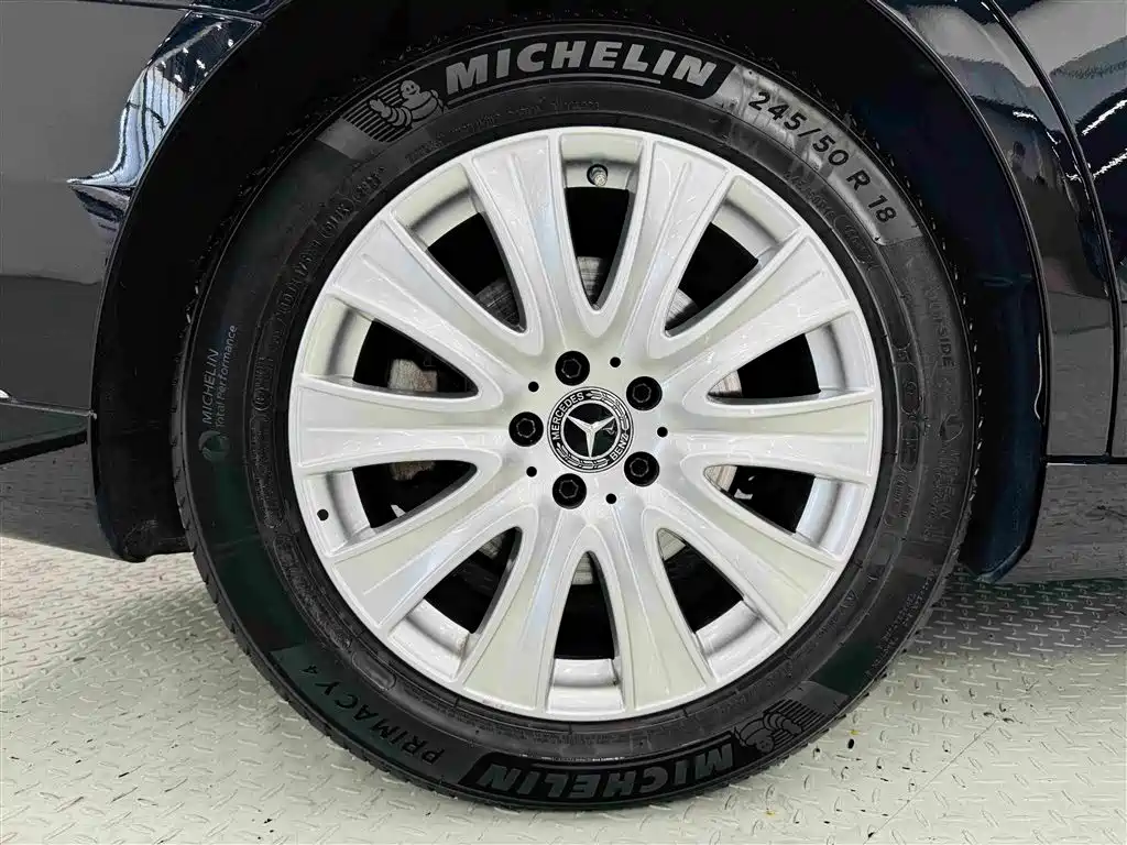 Mercedes-Benz S-Class — миниатюра 27