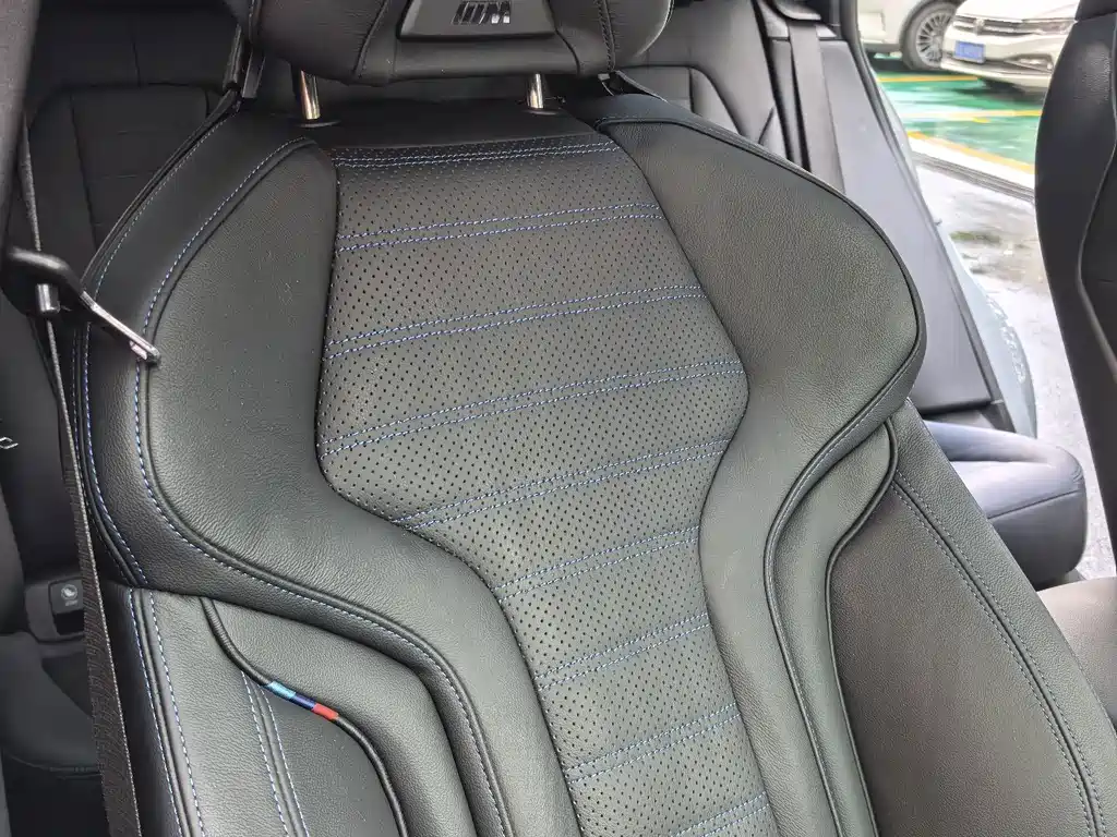 BMW X4 M40i — миниатюра 8