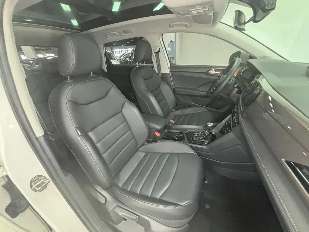 Volkswagen Tharu — миниатюра 11