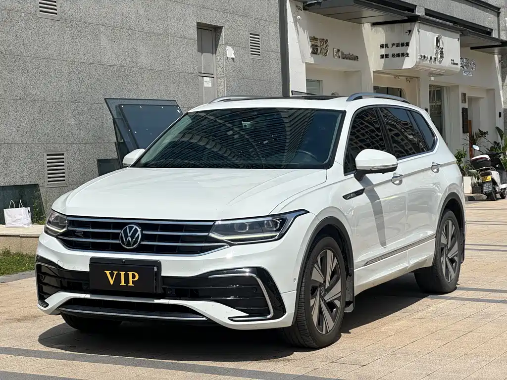 Volkswagen Tiguan L 2023