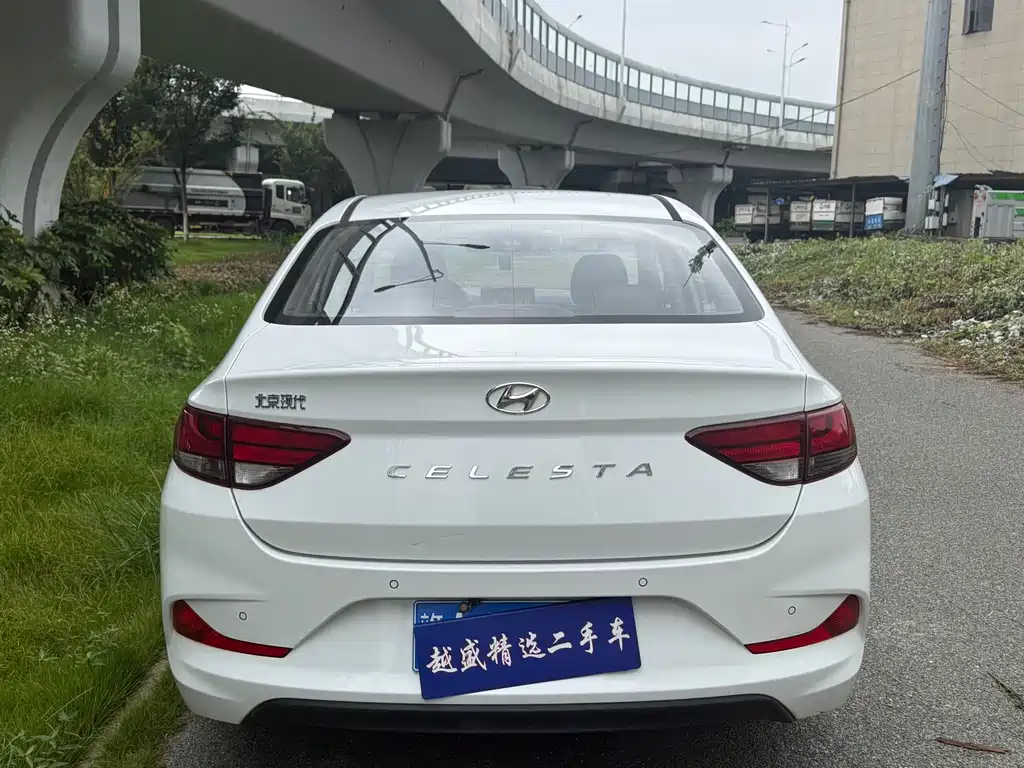 Hyundai Elantra — миниатюра 4