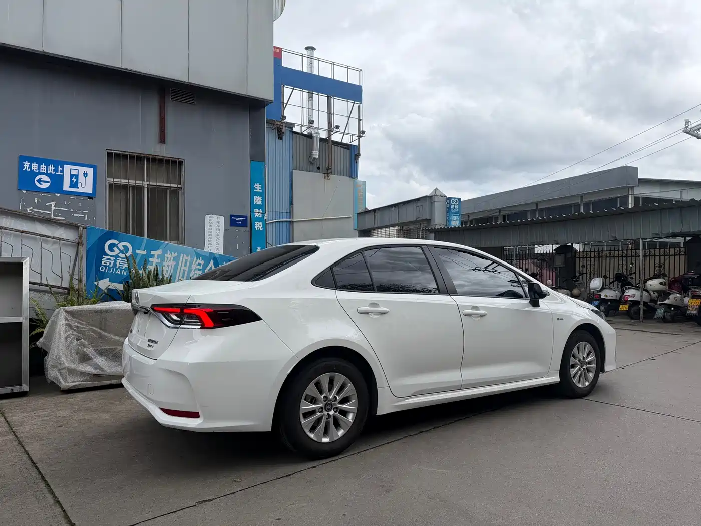 Toyota Corolla 2025 Белый из Китая, фото 5