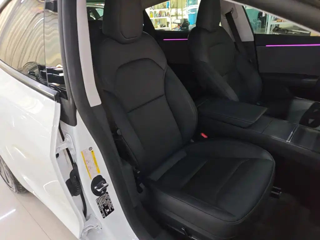 Tesla Model 3 — миниатюра 25