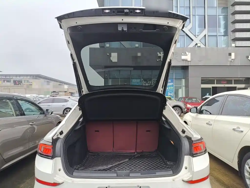 Volkswagen Lamando — миниатюра 19