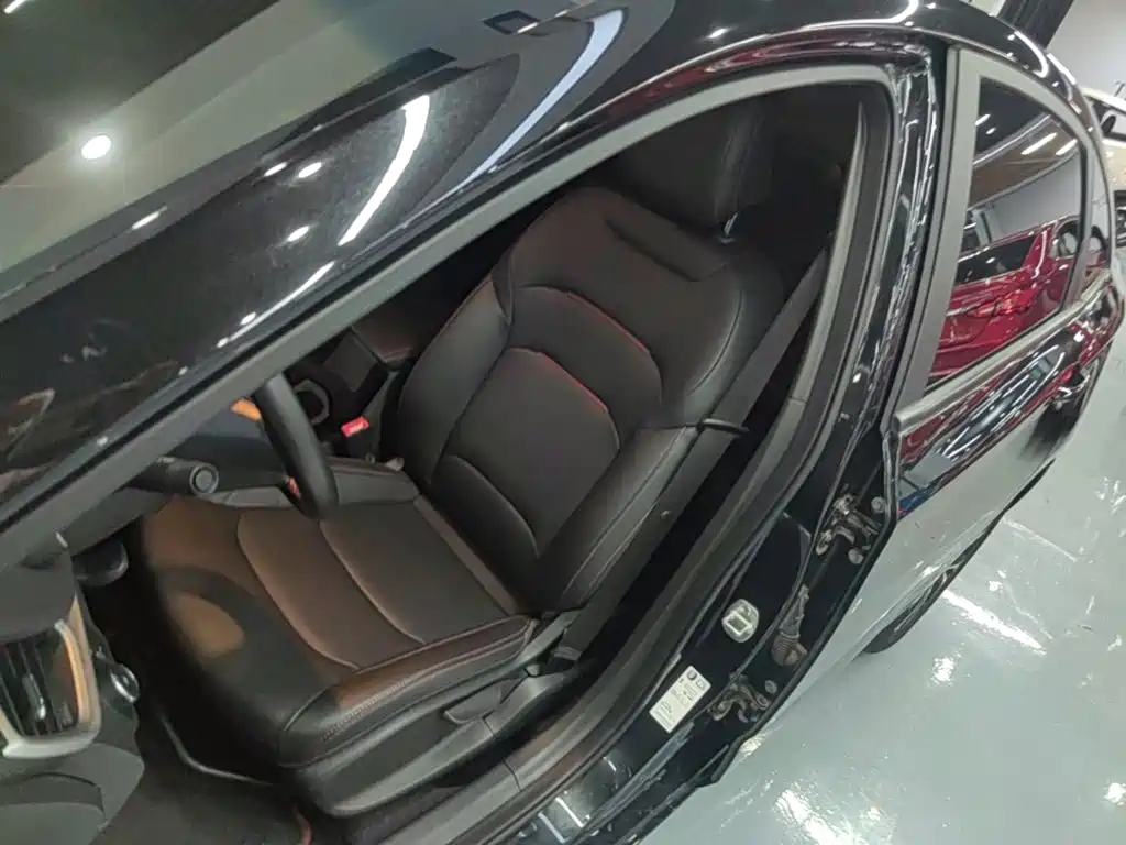 Chevrolet Monza — миниатюра 15