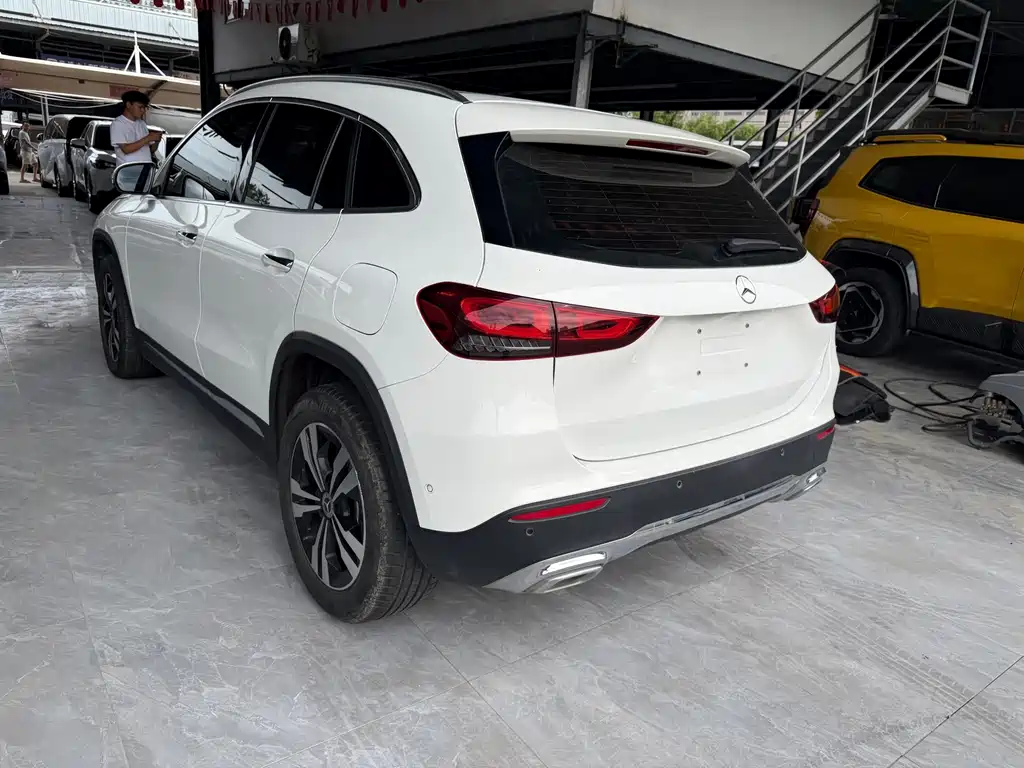 Mercedes-Benz GLA — миниатюра 11