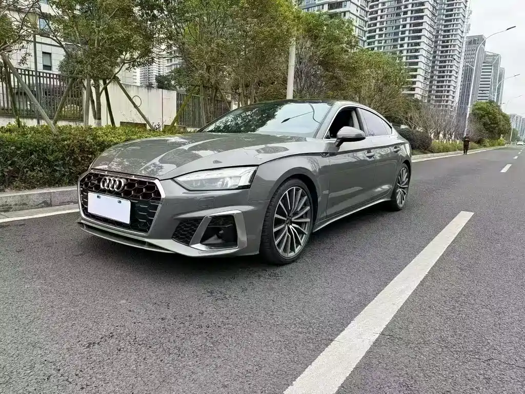 Audi A5( Import ) 2024 Sportback 40 TFSI quattro Luxury Dynamic Type