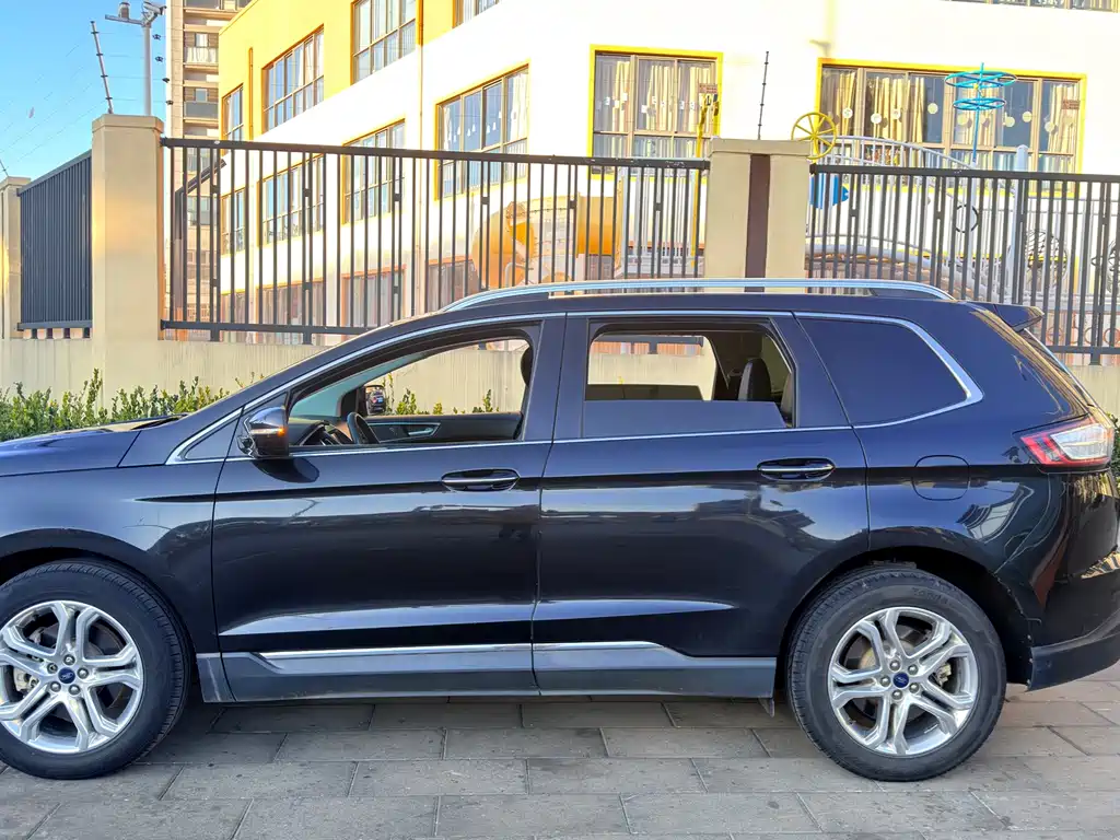Ford Edge 2015 2.0T GTDi